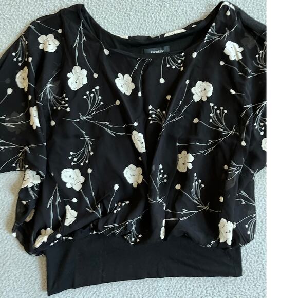Karen Kane Top Medium Oversied Relaxed Floral Long Sleeve Classic Black Blouse - Picture 2 of 15
